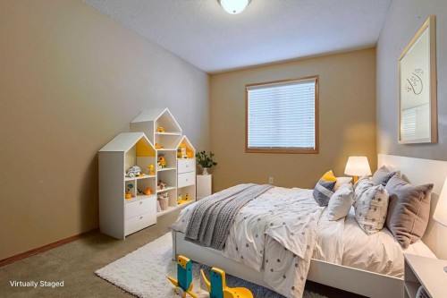 256 Hampstead Road Nw, Calgary, AB - Indoor Photo Showing Bedroom