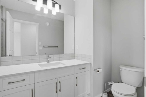 123 Cityside Crescent Ne, Calgary, AB - Indoor Photo Showing Bathroom