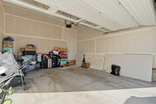 123 Cityside Crescent Ne, Calgary, AB - Indoor Photo Showing Garage