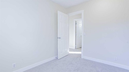 28 Castleridge Crescent Ne, Calgary, AB 