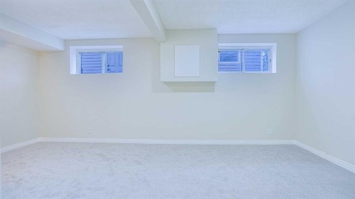 28 Castleridge Crescent Ne, Calgary, AB 