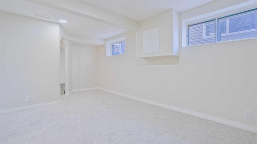 28 Castleridge Crescent Ne, Calgary, AB 