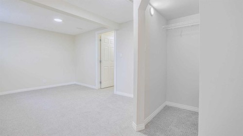 28 Castleridge Crescent Ne, Calgary, AB 