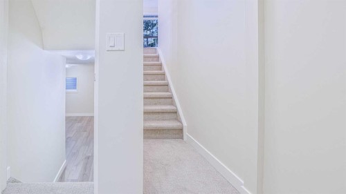 28 Castleridge Crescent Ne, Calgary, AB 