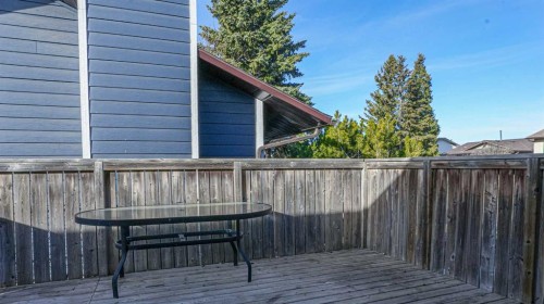 28 Castleridge Crescent Ne, Calgary, AB 