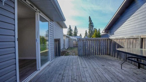 28 Castleridge Crescent Ne, Calgary, AB 