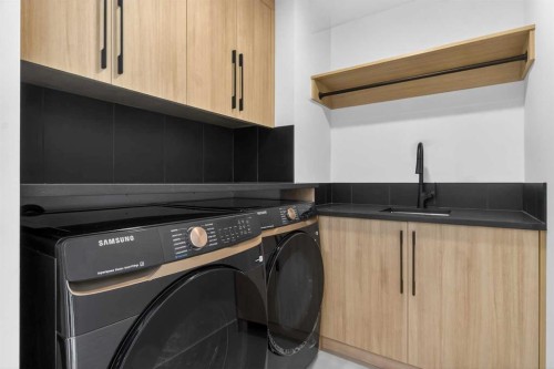 720 52 Avenue Sw, Calgary, AB - Indoor Photo Showing Laundry Room
