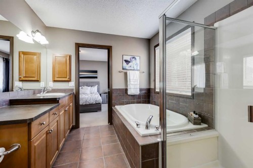 29 Cranleigh Way Se, Calgary, AB - Indoor Photo Showing Bathroom