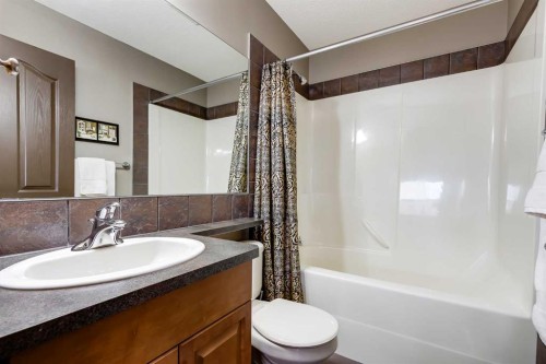 29 Cranleigh Way Se, Calgary, AB - Indoor Photo Showing Bathroom
