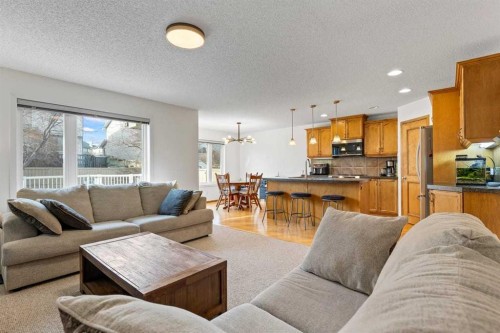 921 Cranston Drive Se, Calgary, AB - Indoor Photo Showing Living Room