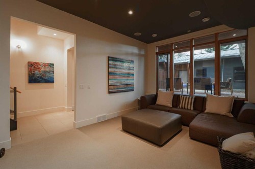 1721 30 Avenue Sw, Calgary, AB - Indoor