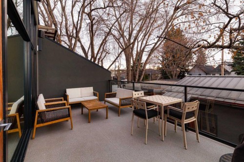 1721 30 Avenue Sw, Calgary, AB - Outdoor With Exterior