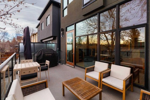 1721 30 Avenue Sw, Calgary, AB - Outdoor With Exterior