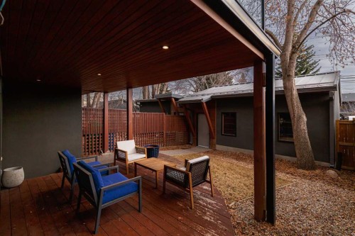 1721 30 Avenue Sw, Calgary, AB - Outdoor With Exterior