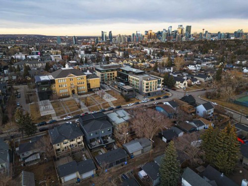 1721 30 Avenue Sw, Calgary, AB - Outdoor With View