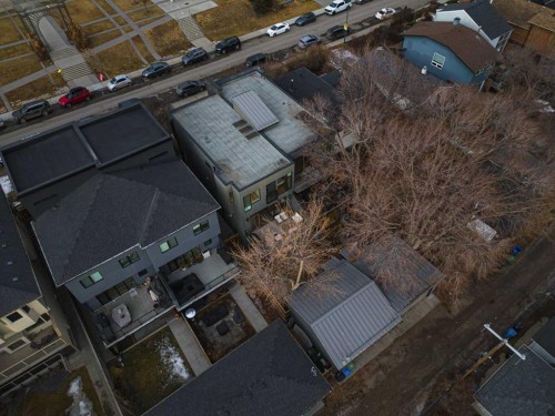 1721 30 Avenue Sw, Calgary, AB - Indoor