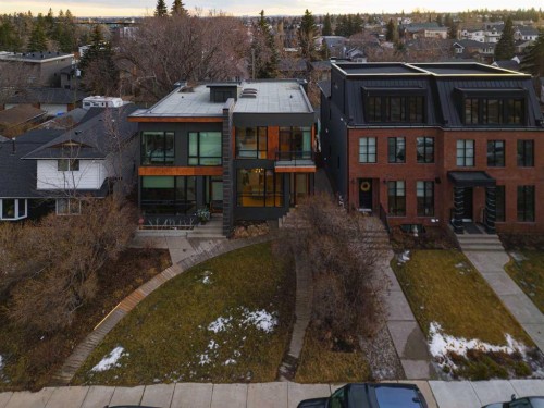 1721 30 Avenue Sw, Calgary, AB - Outdoor With Facade