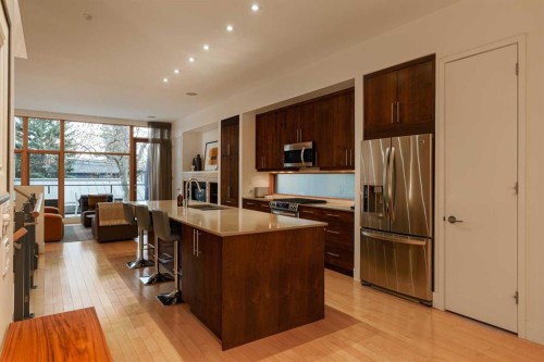 1721 30 Avenue Sw, Calgary, AB - Indoor Photo Showing Kitchen With Stainless Steel Kitchen