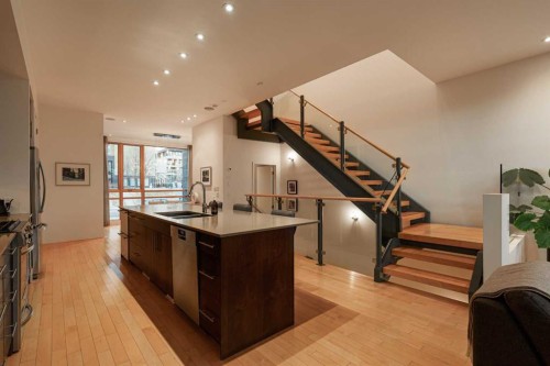 1721 30 Avenue Sw, Calgary, AB - Indoor Photo Showing Kitchen With Double Sink
