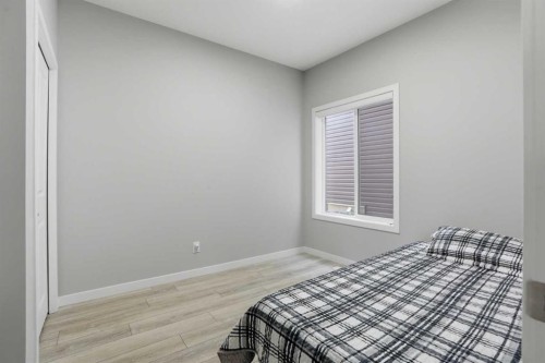 276 Calhoun Crescent Ne, Calgary, AB - Indoor Photo Showing Bedroom