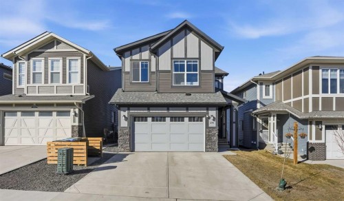 276 Calhoun Crescent Ne, Calgary, AB - Outdoor With Facade