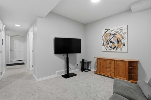 276 Calhoun Crescent Ne, Calgary, AB - Indoor