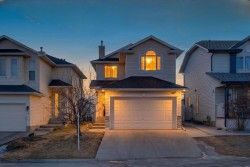 232 San Fernando Place NE Calgary, AB T1Y 7J2