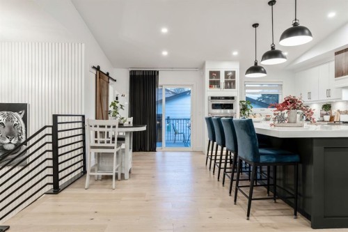 4008 5 Avenue Sw, Calgary, AB - Indoor Photo Showing Dining Room