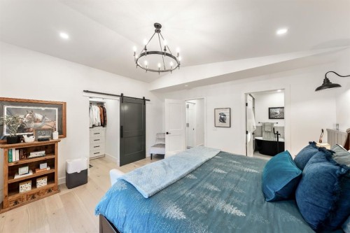 4008 5 Avenue Sw, Calgary, AB - Indoor