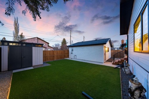 4008 5 Avenue Sw, Calgary, AB - Outdoor