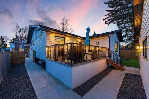 4008 5 Avenue Sw, Calgary, AB - Outdoor With Deck Patio Veranda With Exterior