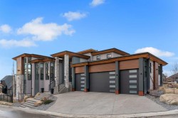 100 Elkton Close SW Calgary, AB T3H 1W6