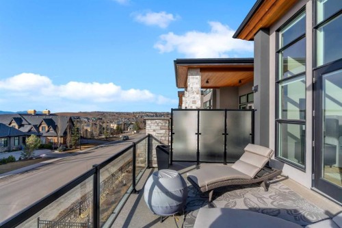 100 Elkton Close Sw, Calgary, AB - Outdoor With Exterior