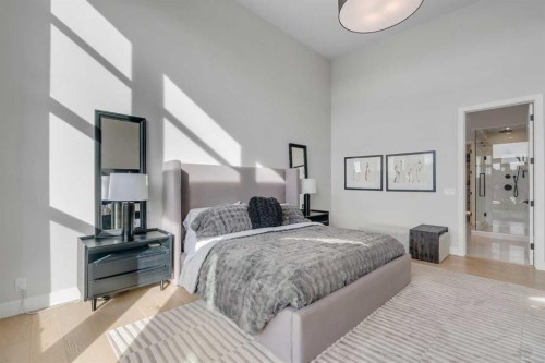 100 Elkton Close Sw, Calgary, AB - Indoor Photo Showing Bedroom