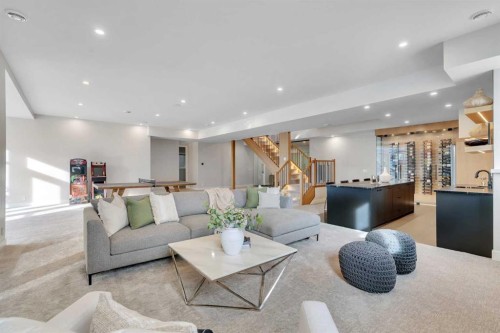 100 Elkton Close Sw, Calgary, AB - Indoor Photo Showing Living Room