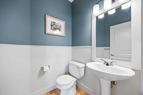 59 Cortina Way Sw, Calgary, AB - Indoor Photo Showing Bathroom