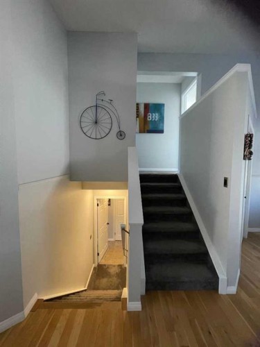 55 Shawbrooke Crescent Sw, Calgary, AB - Indoor Photo Showing Other Room