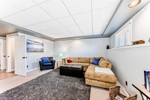 55 Shawbrooke Crescent Sw, Calgary, AB - Indoor