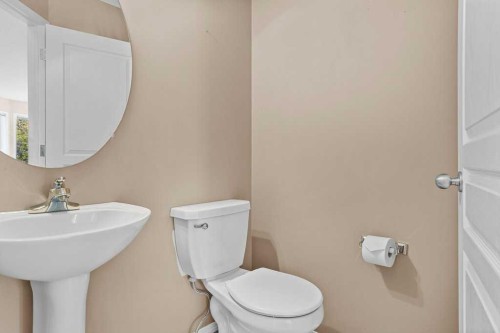 3-819 Wilson Way, Canmore, AB 