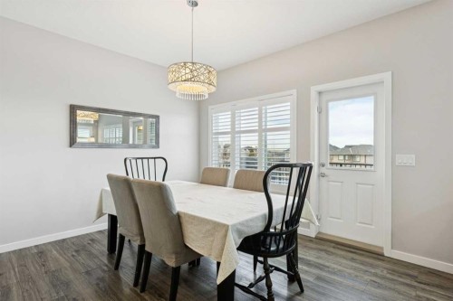 331 Hillcrest Heights Sw, Airdrie, AB - Indoor Photo Showing Dining Room