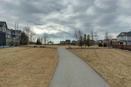 331 Hillcrest Heights Sw, Airdrie, AB - Outdoor