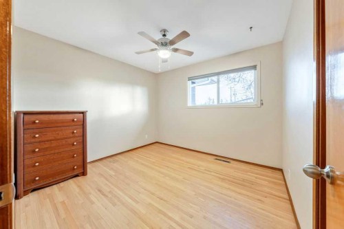 9136 Allison Drive Se, Calgary, AB - Indoor Photo Showing Other Room