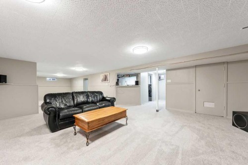 9136 Allison Drive Se, Calgary, AB - Indoor