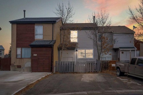 63 Penworth Close Se, Calgary, AB - Outdoor