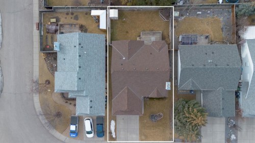 32 West Mackay Crescent, Cochrane, AB - Outdoor With Deck Patio Veranda