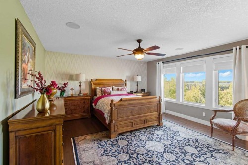 41 Evergreen Mount Sw, Calgary, AB - Indoor Photo Showing Bedroom