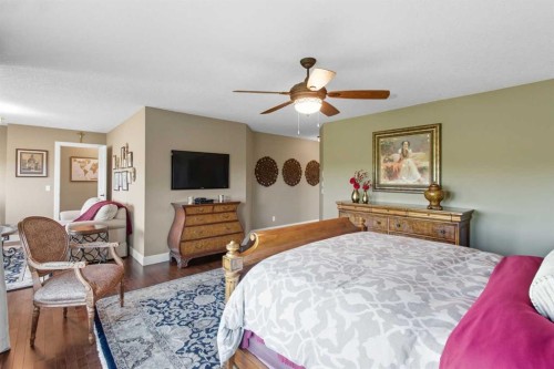 41 Evergreen Mount Sw, Calgary, AB - Indoor Photo Showing Bedroom