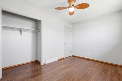 4314 54 Avenue, Olds, AB - Indoor Photo Showing Other Room