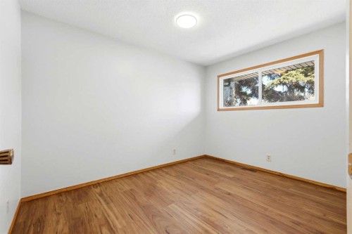 4314 54 Avenue, Olds, AB - Indoor Photo Showing Other Room