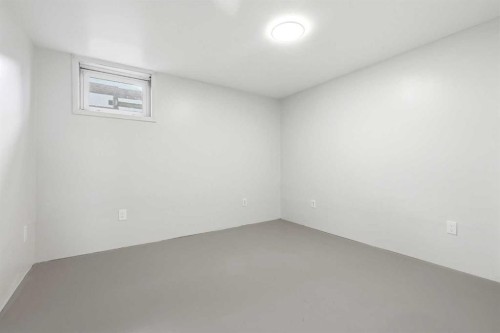 4314 54 Avenue, Olds, AB - Indoor Photo Showing Other Room